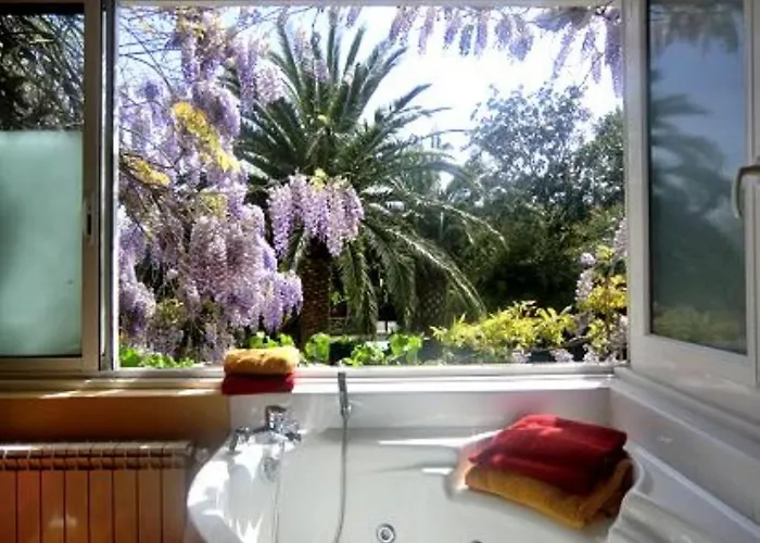 Domaine Saint Nicolas Bed & Breakfast